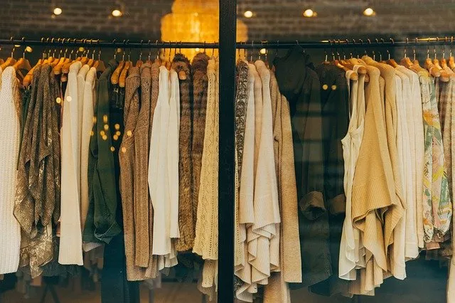 Stylowe i modne repliki ubrań